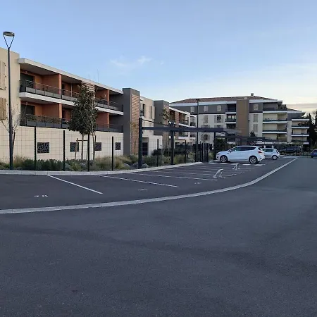 T2 Cosy Hyeres, Proche Parc, Centre Ville, 7' Hyères